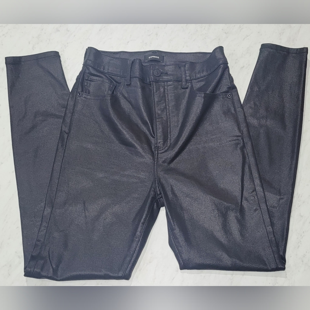 Express Skinny, High Waisted, Coated Color Black.